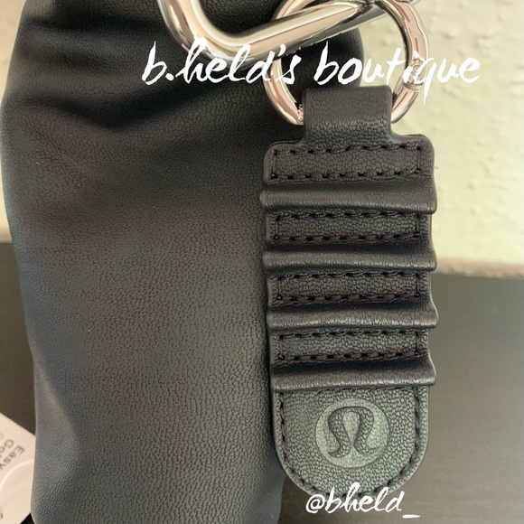lululemon Easy Clip Golf Pouch in Black Neutral with Silver Zipper OS New NWT - Picture 8 of 16